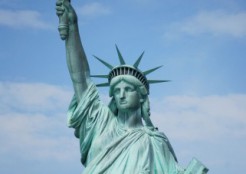 ニューヨークの自由の女神像