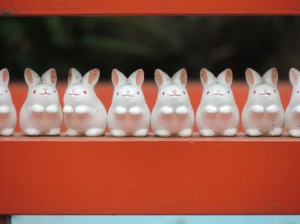 61歳は還暦、70歳は古希、では88歳は？いろんな年齢の名称とお祝いの色