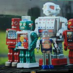 国公立大学入試日に発売された二足歩行ロボット